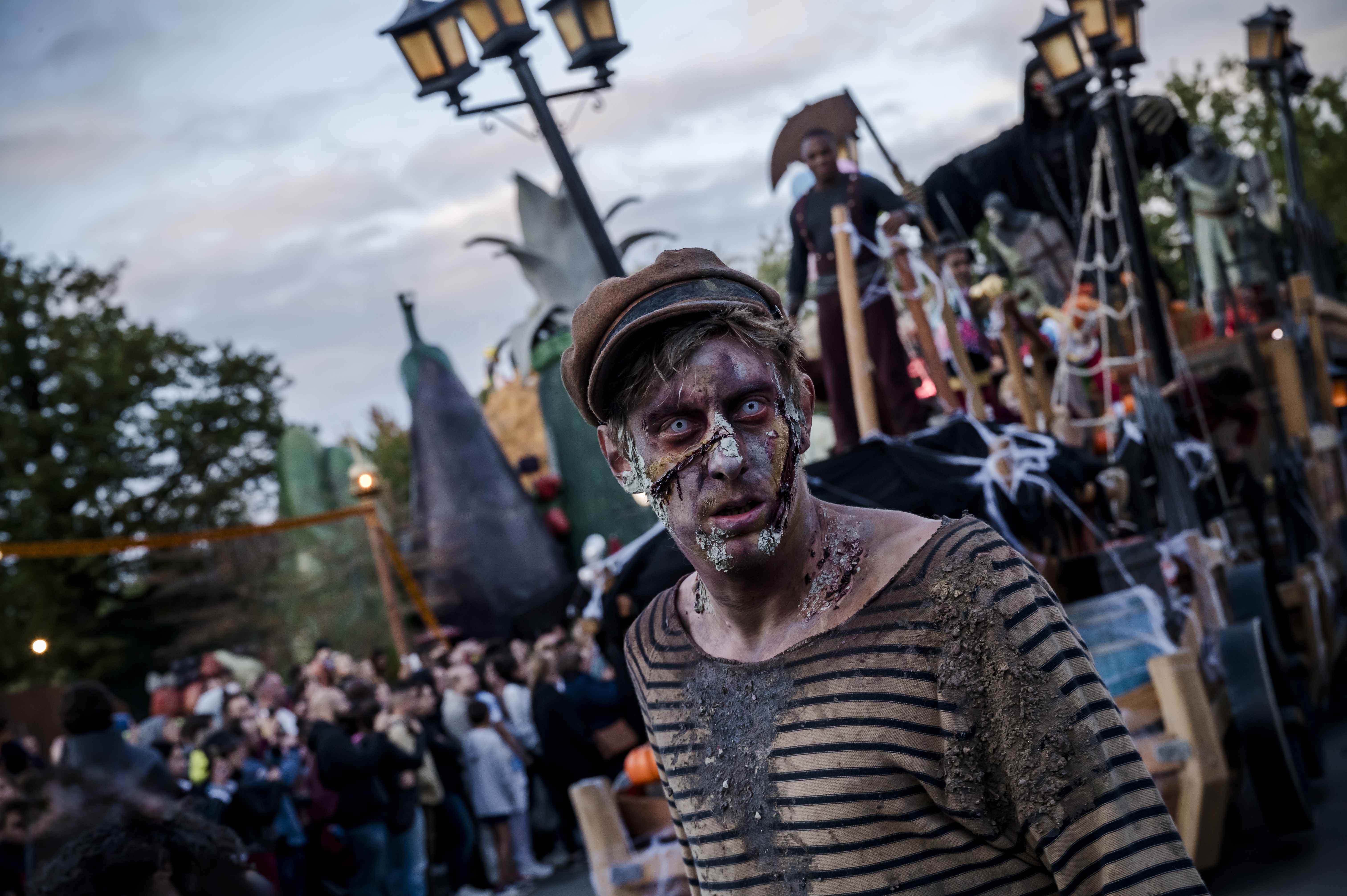 Programme Halloween au Parc Astérix 2024 Le Lutécien Shop